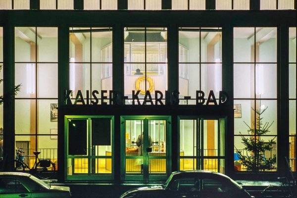 Eingang Kaiser-Karls-Bad, Am Bach, 1980er Jahre